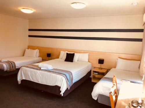 เรด ซีดาร์ โมเต็ล (Red Cedar Motel) in มุสเวลล์บรูค