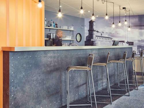 ibis Styles Marseille Aéroport - image 5