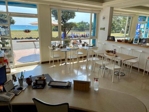 Love Sea 126 House Inn Hostel - 로비