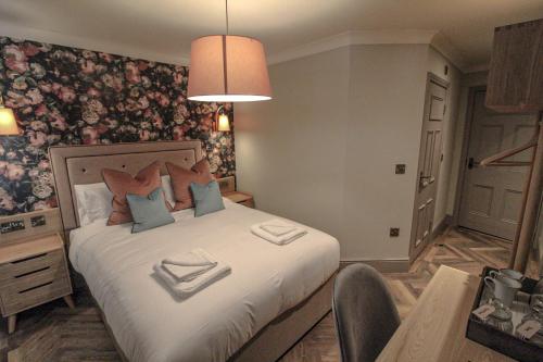 Pooley Bridge Inn Room Type - Double Room with Private Bathroom