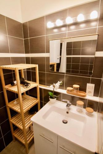 Splendid & cosy studio - perfect location 'Stephanie-Louise area', Brüssel (Foto 9)