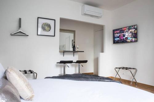 Luxury Suite with Jacuzzi in Trastevere - main image