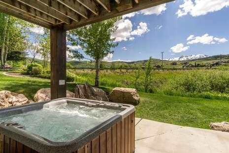 Lakeside Condo near Pineview Reservoir and Snowbasin Resort,LS 14 photo 1