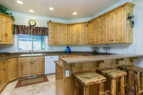 1 Bedroom Vacation Rental on the Shores of Pineview ReservoirLS15A - image 5