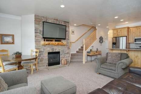 2 Bedroom Condo Vacation Rental in Huntsville, Utah, LS 18 photo 1
