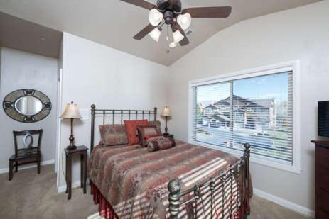 2 Bedroom Luxury Condo near Pineview and Snowbasin - Sleeps 4 LS 43A - image 9