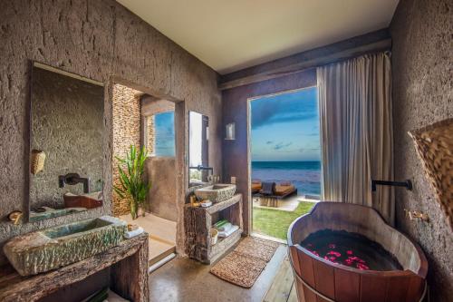 Kenoa - Exclusive Beach Spa & Resort