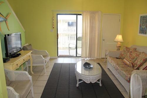 Sugar Beach 328 - image 6