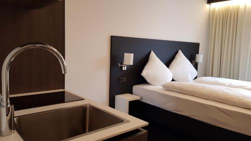 OY Hotel - image 11