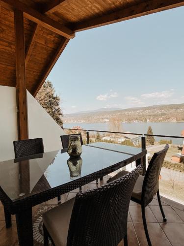 Lake View Apartment Seecorso in Velden am Wörthersee, Österreich