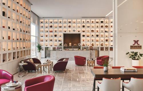 Restaurant, Pullman Doha West Bay near Tawar Mall