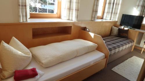 Hotel Garni Löwen - image 8
