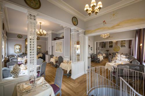 Restaurant, Hotel Der Kleine Prinz in Baden-Baden