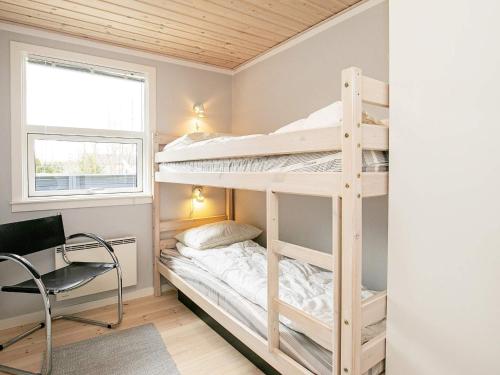 Three-Bedroom Holiday home in Væggerløse 6