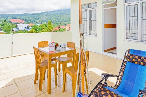 Balcony/terrace, OYO 2199 Mandiri Guest House in Bukittinggi