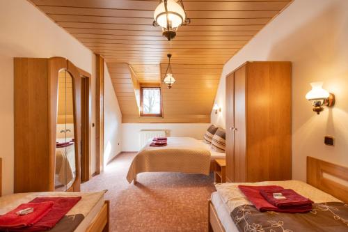 Hotel Karl - image 11