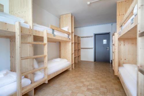 Mixed Dormitory Room