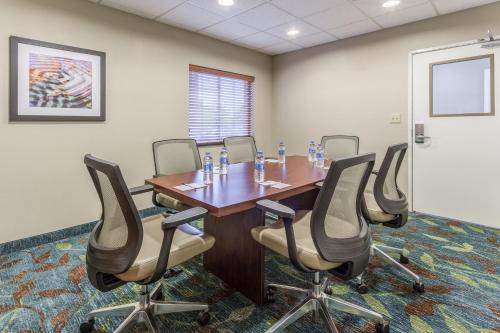 Candlewood Suites Aurora-Naperville By IHG - 회의실/연회장