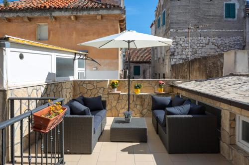 Awesome Stone House, Split (photo 6)