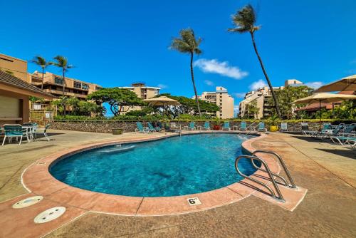 Resort Townhome with Pool and AC - Walk to Pohaku Beach