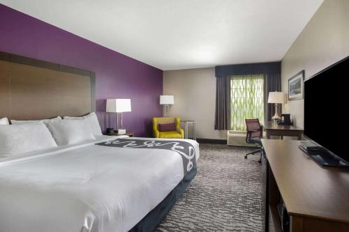 La Quinta Inn & Suites by Wyndham Visalia/Sequoia Gateway