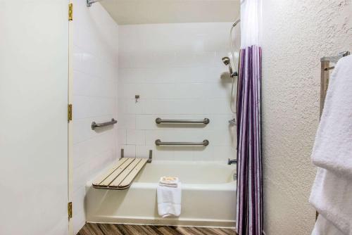 La Quinta Inn & Suites by Wyndham Fort Lauderdale Tamarac image 34