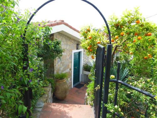  Un Posto al Sole in Diano San Pietro