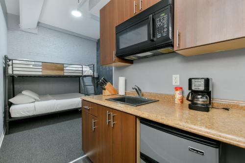Temple Place Suites - image 3