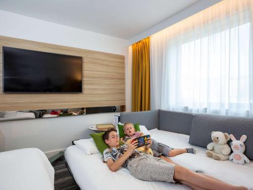 Superior Queen Room with 2 Sofas