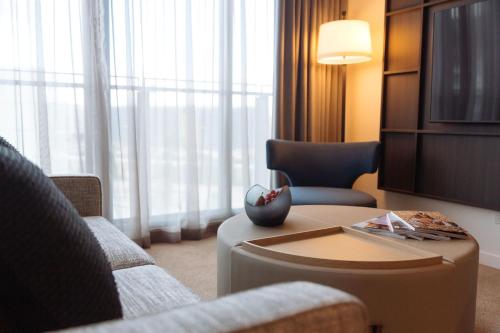 SKYE Suites Green Square - image 13