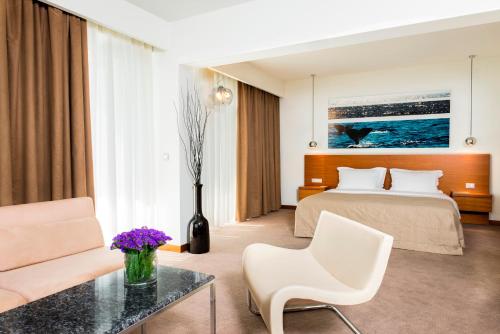 Lucy Hotel - image 5