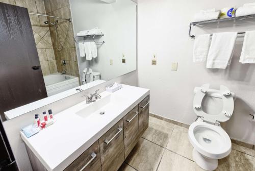 Super 8 by Wyndham High Point/Greensboro in High Point, USA