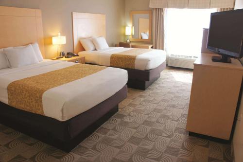 Queen Room with Two Queen Beds - Mobility Access