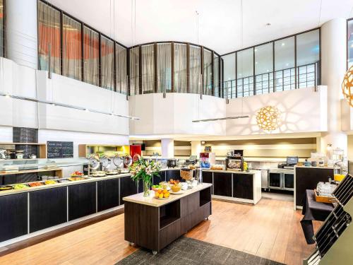 Facilities, ibis Melbourne Hotel and Apartments in Melbourne
