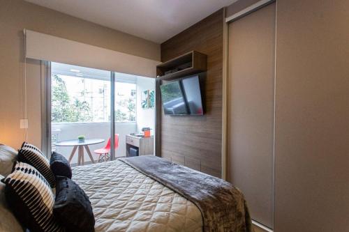 BHaus Vila Madalena Eside - Studio Premium com Varanda - Cama Queen - 3o andar - Rua Girassol - Piscina no Rooftop - Academia - Lavanderia pay per use - es1, São Paulo (fotografie 6)