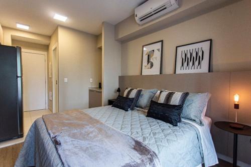 BHaus Vila Madalena Eside - Studio Premium com Varanda - Cama Queen - 3o andar - Rua Girassol - Piscina no Rooftop - Academia - Lavanderia pay per use - es1, São Paulo (fotografie 8)