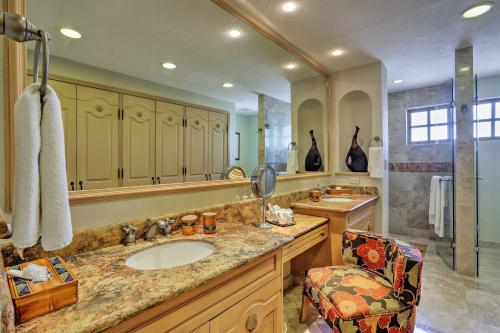 Villa La Estancia Condo: Pools Hot Tub & Balcony - image 4