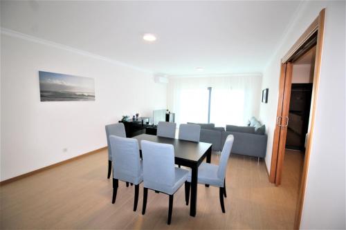 T2 Praia da Rocha / Rocha Prime Sea View Penthouse - image 3