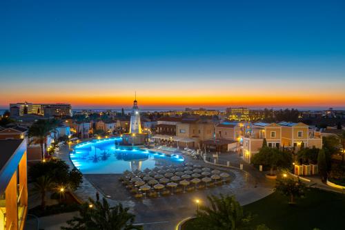 泳池, Aliathon Ionian in 帕福斯