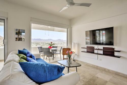 Cabo Condo in Pedregal Area with Amenities and Views in Cabo San Lucas, Mexico