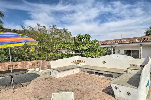 Tropical Sayulita Condo Patio, Beach Trail Access