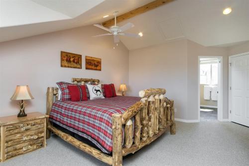 2 Bedroom Condo Sleeps 7 - Eden Utah Vacation Rentals near Powder Mountain 802 - image 4