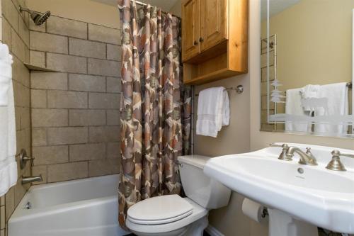 2 Bedroom Condo Sleeps 7 - Eden Utah Vacation Rentals near Powder Mountain 802 - image 7