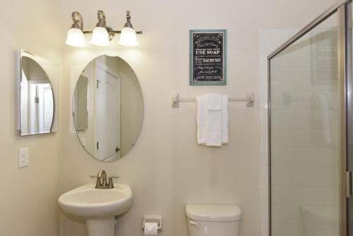 Large 6Bed Champions Gate Home w/ Pool Loft Gm Rm WiFi-1452MYRTLE - image 6