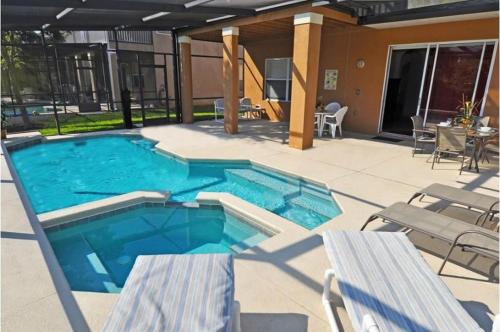 Well-Appointed 5Bed Pool Hm 152EP Shires - image 4