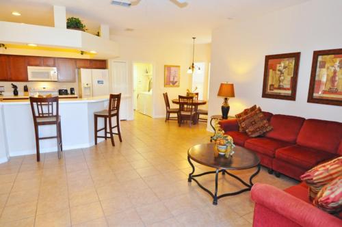 Well-Appointed 5Bed Pool Hm 152EP Shires - image 7