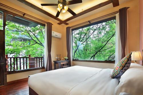 Yangshuo Mountain Nest Boutique Hotel