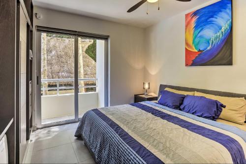 Coastal Resort Condo with Balcony Walk to the Beach