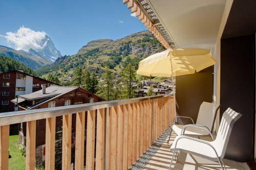 Balcony/terrace, Bristol Hotel in Zermatt