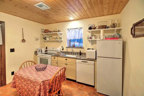 Charming Couples Casita, Walk to Old Mesilla Plaza in 聖思多羅